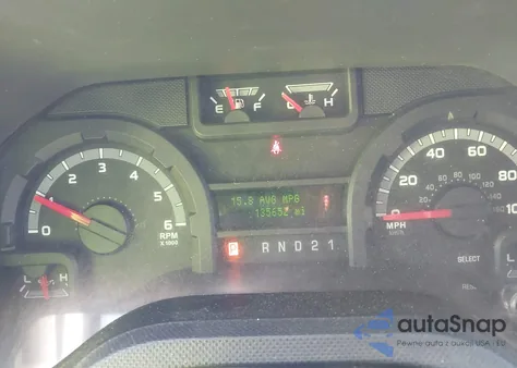 2013 Ford E-350 Super Duty Xl z USA, uszkodzony, nr VIN 1FBNE3BL6DDA13595